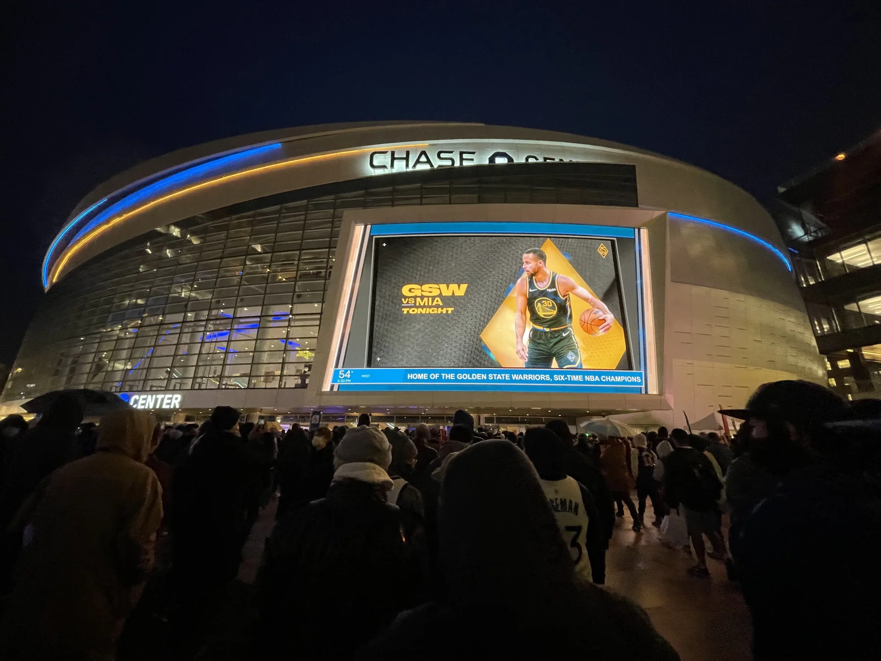 Fans approaching Chase Center in San Francisco before an evening event